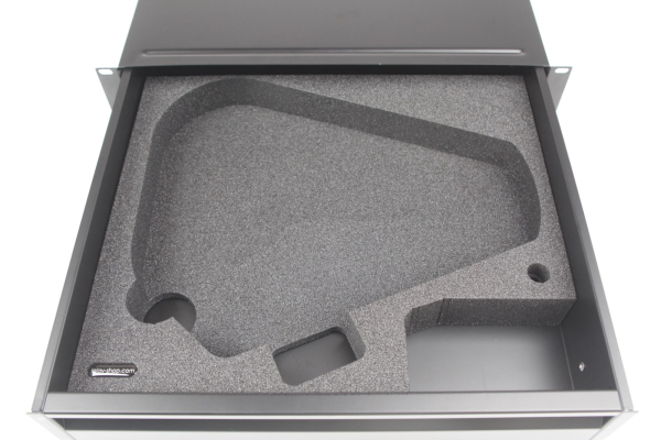 Inlay-Shop_2HE_Inlay_2x_Shure_Antenne_PA805WB_1